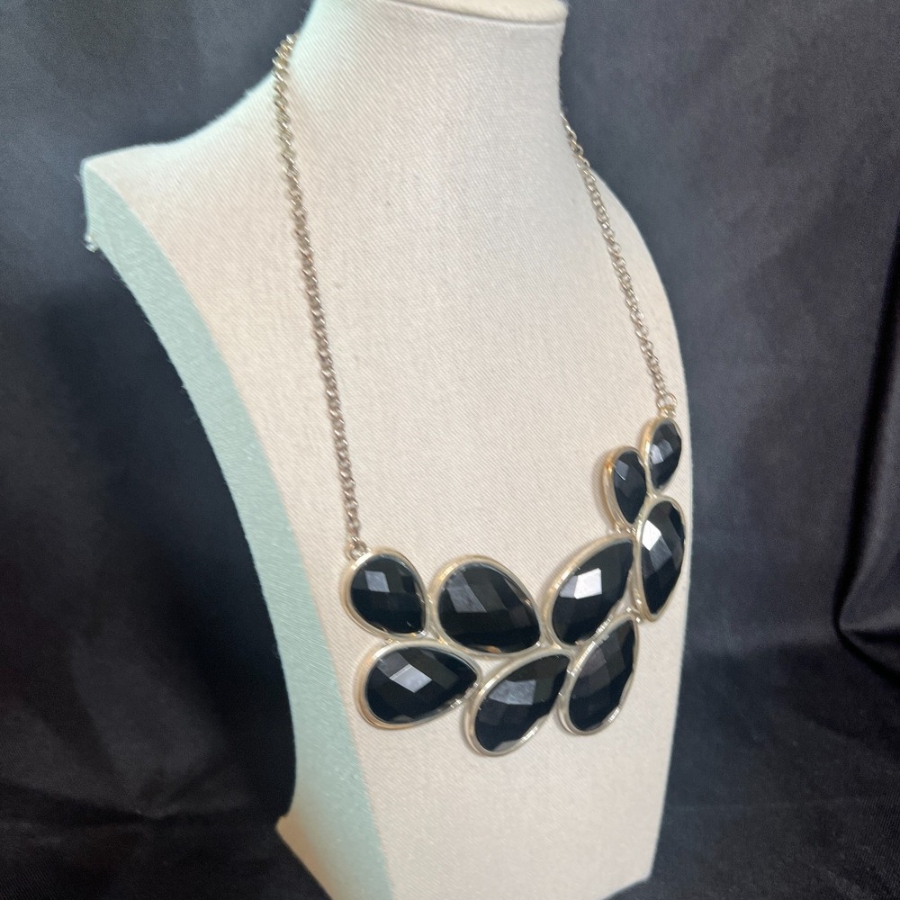 Jane Stone Black Teardrop Statement Necklace Silver Tone Bib Style